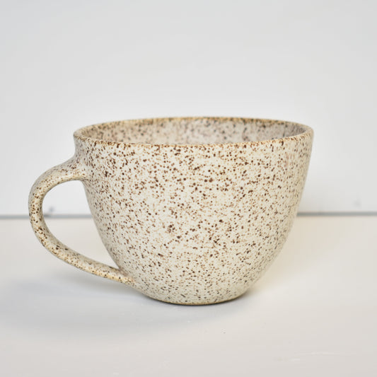 Latte Mug in Eggshell